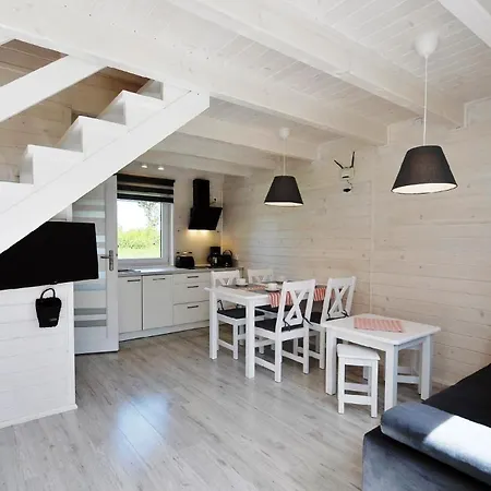 Gemuetliches Ferienhaus Mit Klima In Grzybowo Mit Garten, Terrasse, Grill