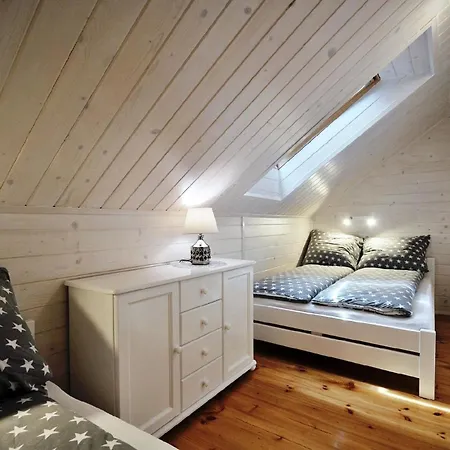 Gemuetliches Ferienhaus Mit Klima In Grzybowo Mit Garten, Terrasse, Grill Nyaraló