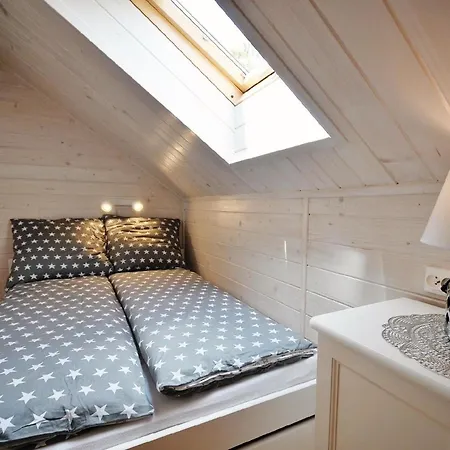 Gemuetliches Ferienhaus Mit Klima In Grzybowo Mit Garten, Terrasse, Grill Nyaraló Grzybowo